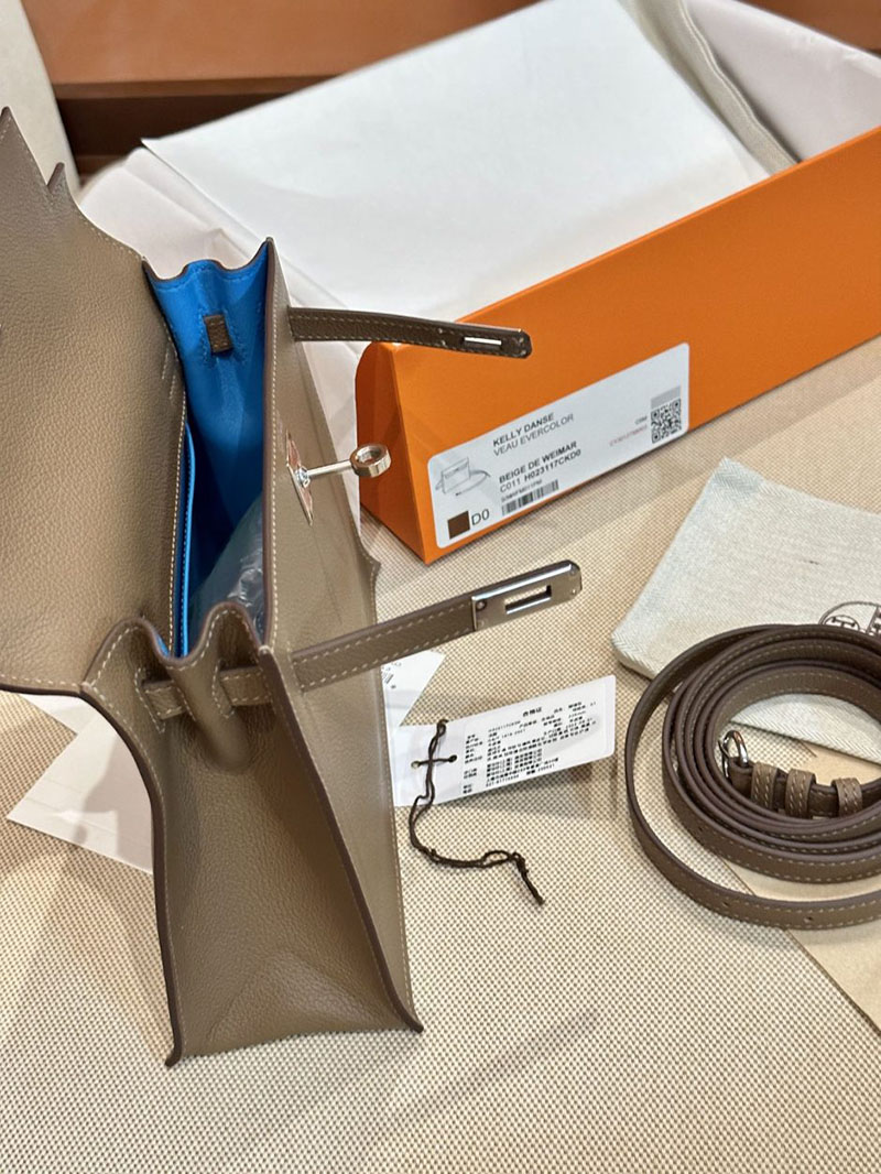 エルメスケリーリュック HERMES エルメス ケリーダンス2 ベージュドゥワイマール/ブルーフリーダ エバーカラー シルバー金具 2412923 - 画像 (8)