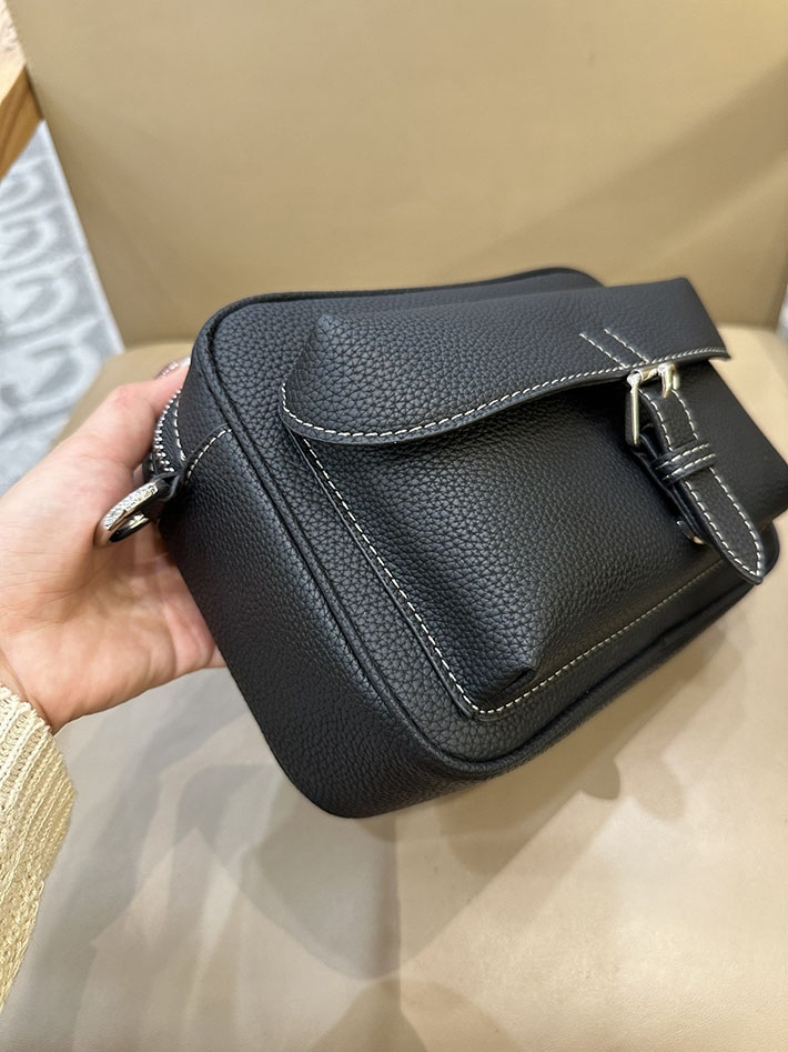 最高級 コーチバッグコピー ワーナー クロスボディ バッグ CW218 SV/BK シルバー/ブラック シルバー金具 コーチ メンズバッグ アウトレット - 画像 (3)