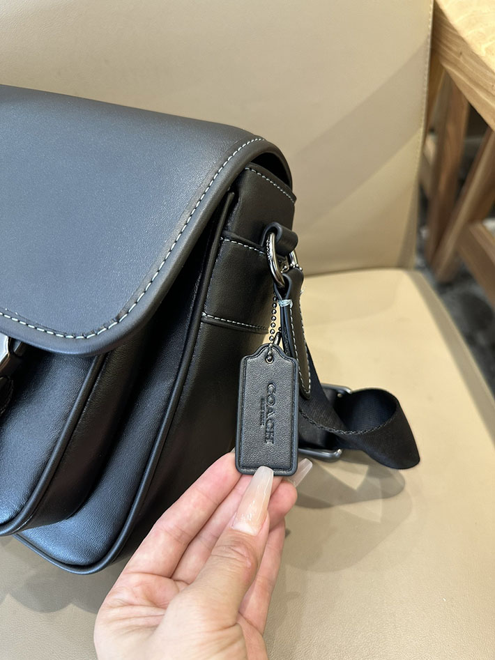 最高級 コーチバッグコピー レーサー メッセンジャー CU110 QB/BK ブラック シルバー金具 コーチ バッグ 斜めがけ 人気メンズ - 画像 (3)