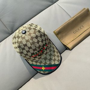 グッチ キャップ コーデ