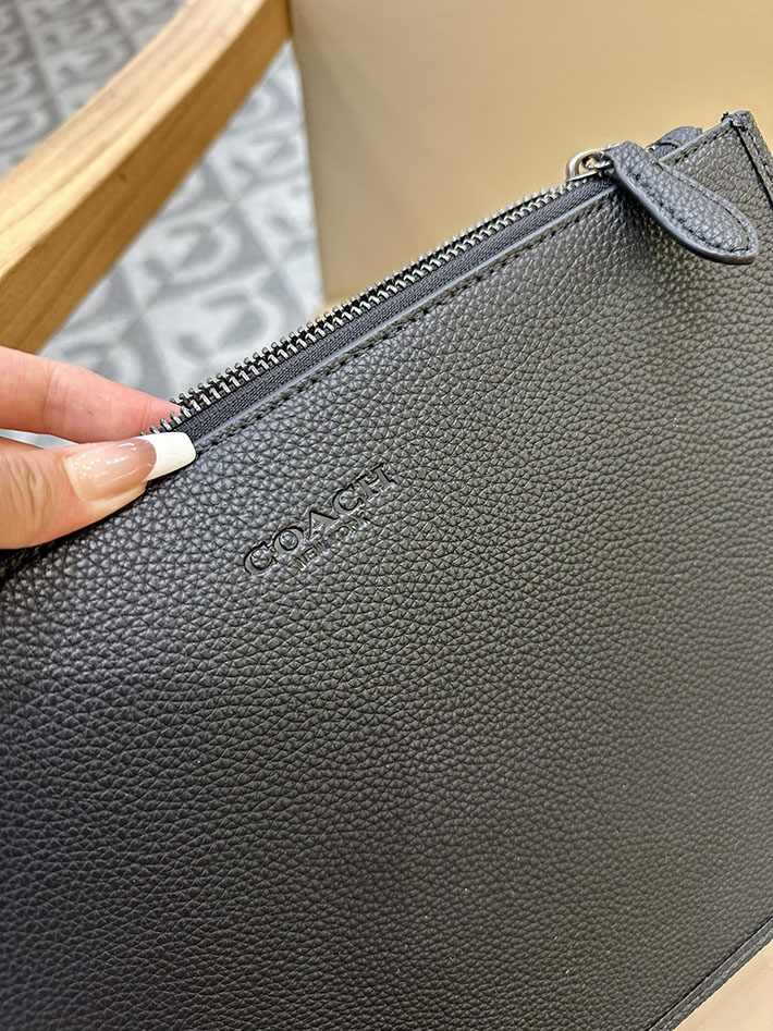 最高級 コーチバッグコピー チャーター ポーチ CR787 BLK ブラック シルバー金具 コーチ ポーチ メンズ - 画像 (5)