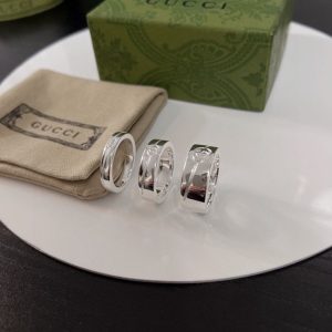 グッチ 指輪 芸能人