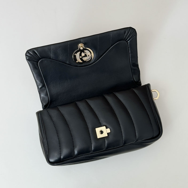 グッチ バッグ 新作 GUCCI GGミラノ ミニ トップハンドルバッグ 806017 AAD71 1000 ブラック グッチ バンブーハンドバッグ - 画像 (3)