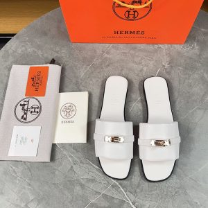エルメス サンダル 人気