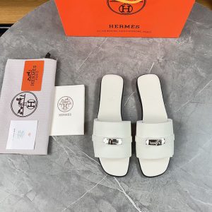 エルメス サンダル 人気