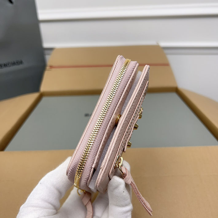 最高級 バレンシアガ財布コピー 二つ折り財布 クラシック 310699D940G5723 ペタルピンク ゴールド金具 バレンシアガ ミニ財布 アウトレット - 画像 (6)