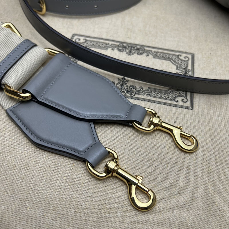 グッチ バッグ 新作 GUCCI GG MATELASSÉ SMALL SHOULDER BAG 724529 UM8HG 4946 ライトブルー ブランドバッグ アウトレット - 画像 (3)