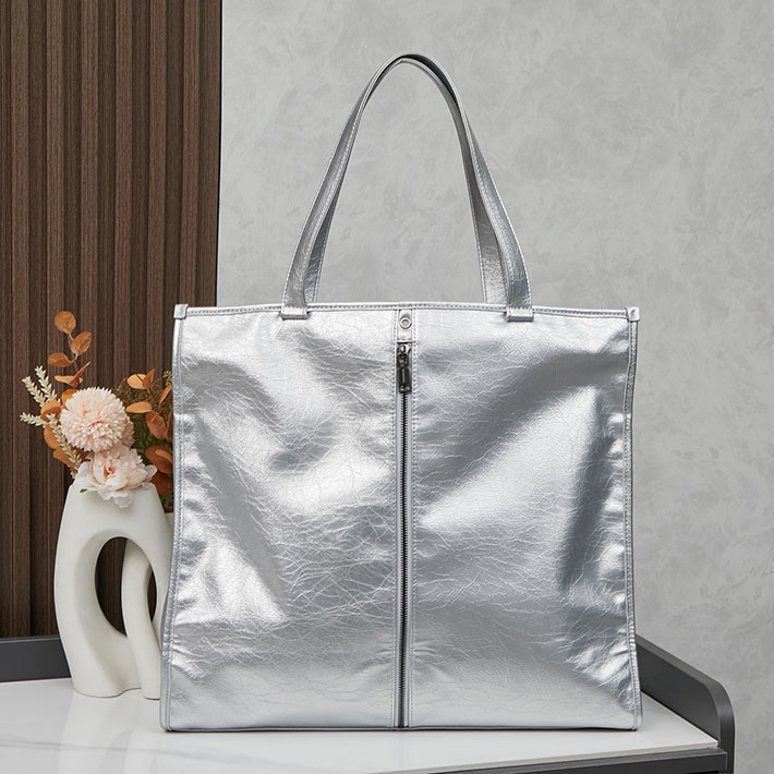 最高級 バレンシアガバッグコピー SHOPPER ガーメント トートバッグ 8116072ABH68110 シルバー シルバー金具 バレンシアガ トートバッグ メンズ - 画像 (8)