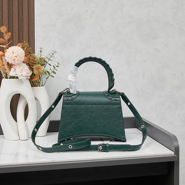 最高級 バレンシアガバッグコピー ショルダーバッグ LE CAGOLE XS Flap Bag 719082210KR3614 グリーン シルバー金具 バレンシアガ シティ 芸能人 - 画像 (8)