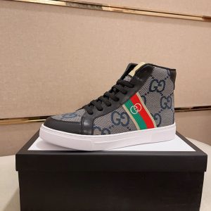 グッチ スニーカー ハイカット