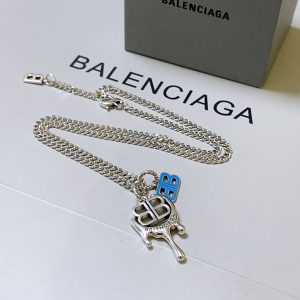 バレンシアガ ネックレス 公式