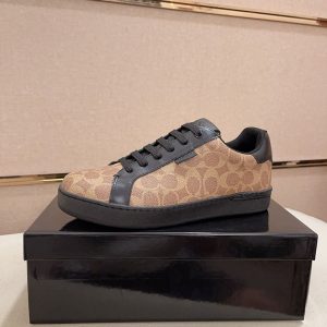 コーチ スニーカー人気