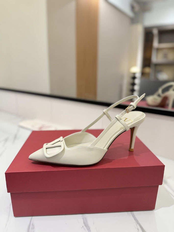 最高級ヴァレンティノスーパーコピー ヴァレンティノサンダルコピー VALENTINO 靴 2517330 ホワイト チャンキーヒール サンダル 歩きやすい - 画像 (7)