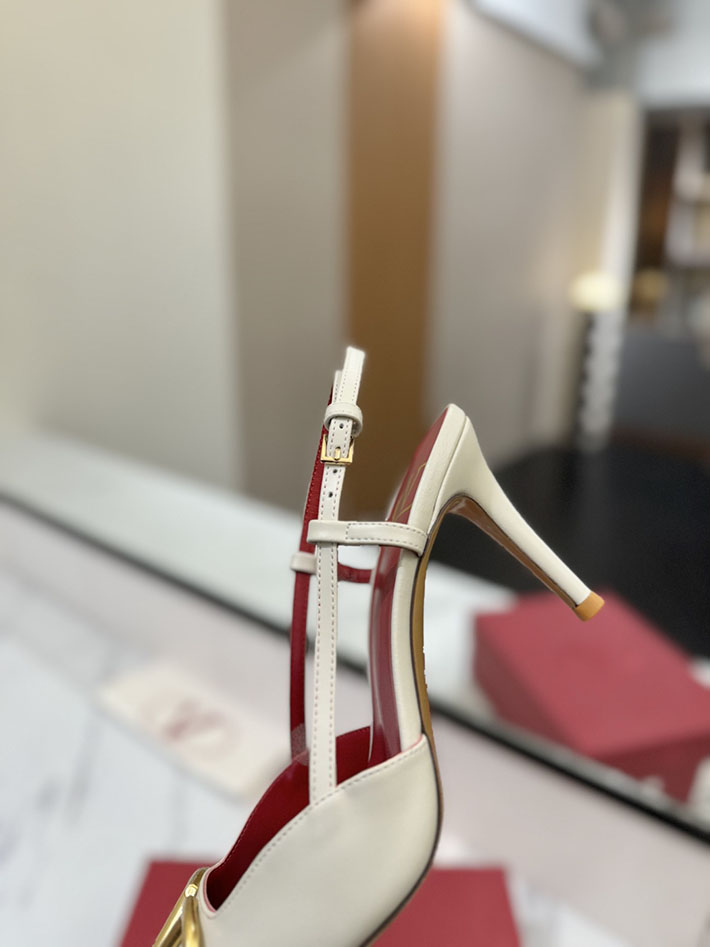 最高級ヴァレンティノスーパーコピー ヴァレンティノサンダルコピー VALENTINO 靴 2517331 ホワイト/レッド チャンキーヒール サンダル ブランド - 画像 (4)
