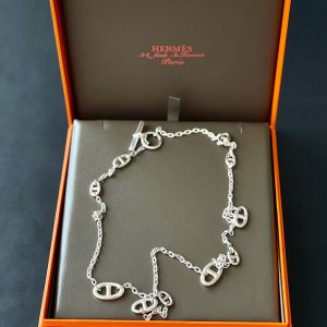 シェーヌダンクル ネックレス 値段