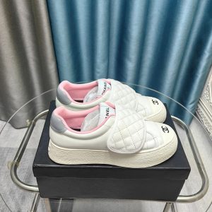 シャネル スニーカー 人気