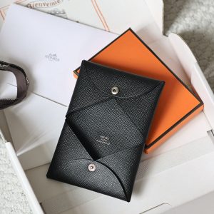エルメス カルヴィ 定価