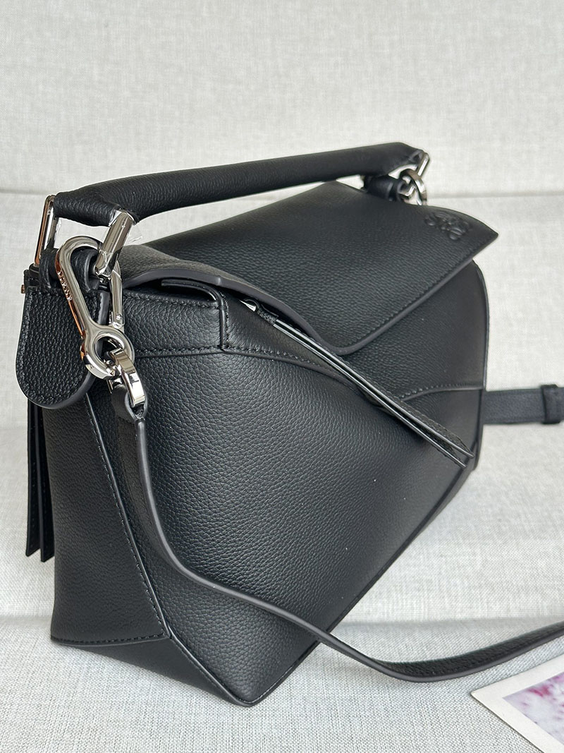 ロエベ 使いやすいバッグ LOEWE パズルバッグ スモール A510P60X77-1100 ブラック シルバー金具 - 画像 (9)