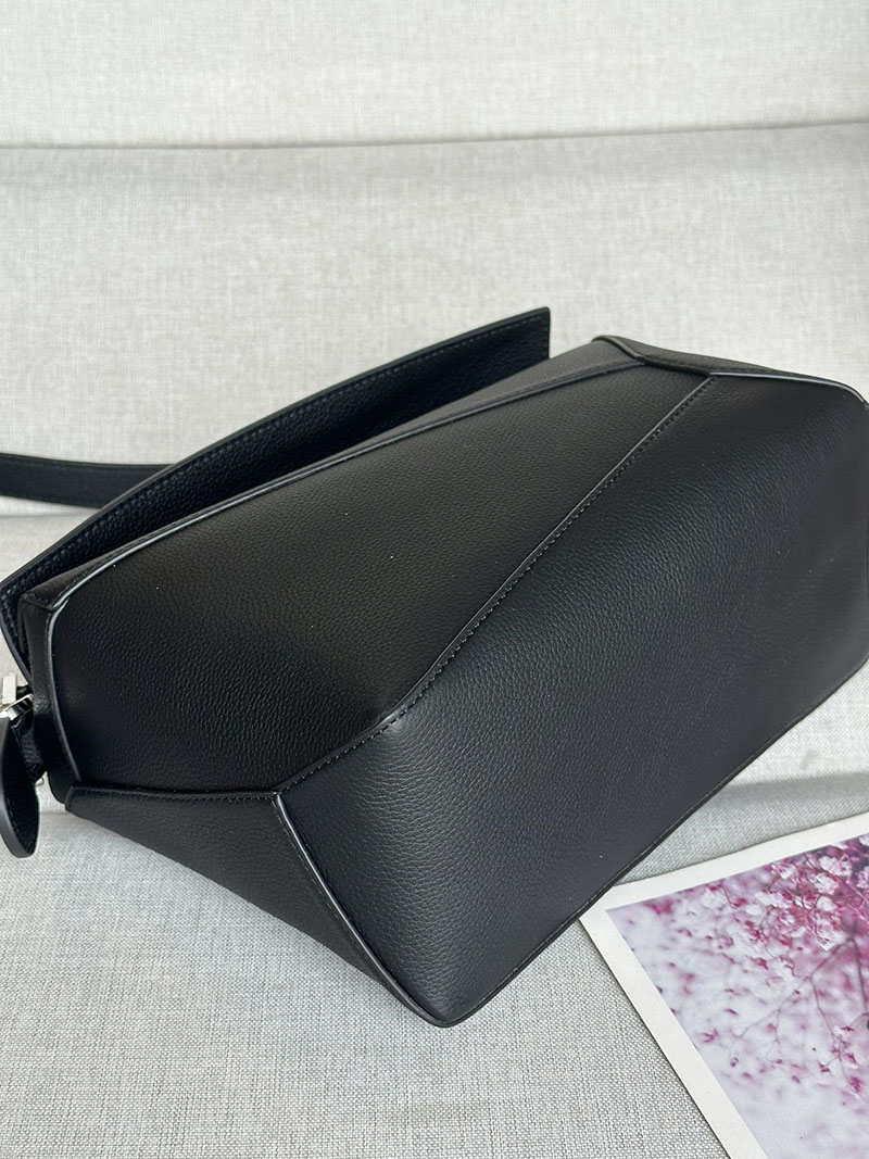 ロエベ 使いやすいバッグ LOEWE パズルバッグ スモール A510P60X77-1100 ブラック シルバー金具 - 画像 (4)