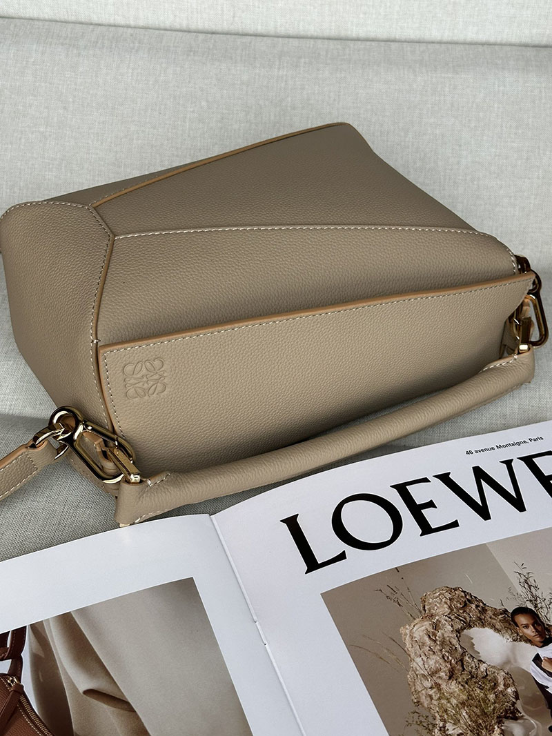 ロエベ 使いやすいバッグ LOEWE パズルバッグ スモール A510P60X30-2150 サンド ゴールド金具 - 画像 (6)