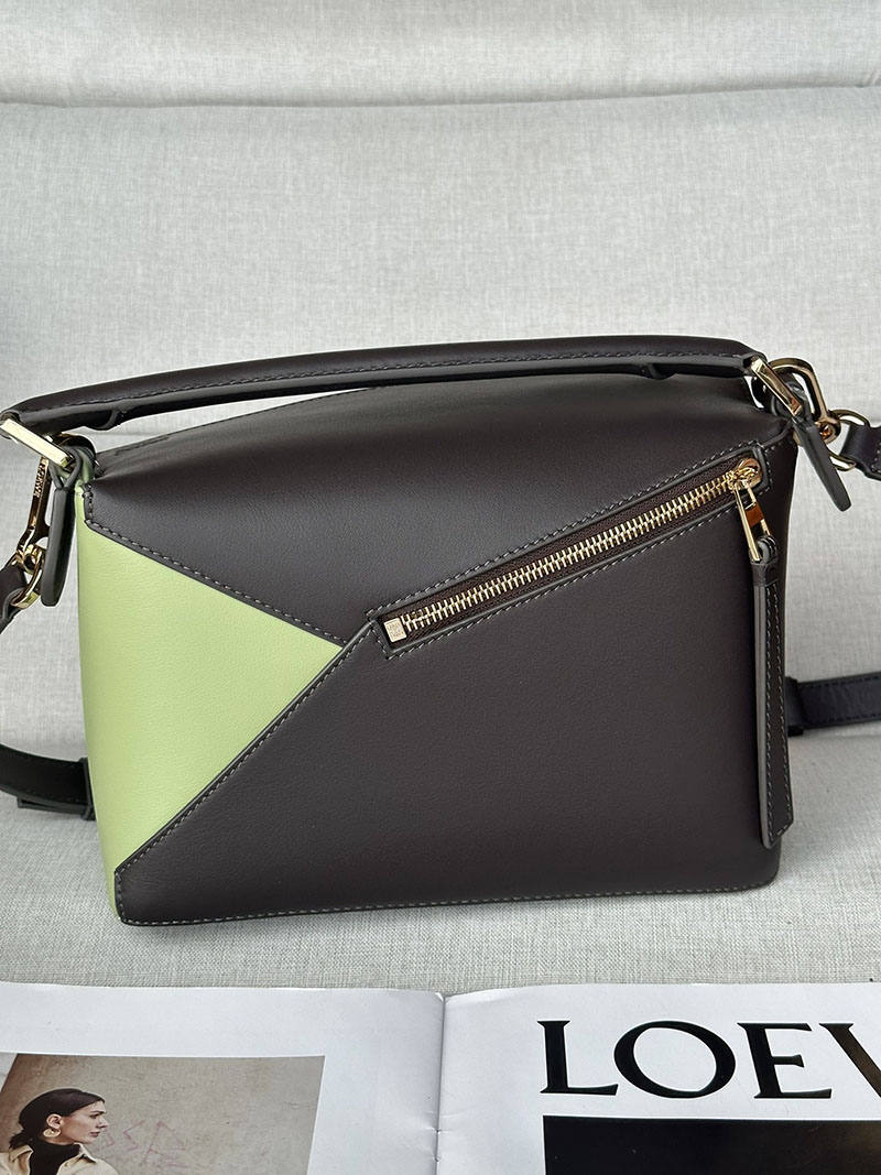 ロエベ ショルダーバッグ 人気 LOEWE パズルバッグ-スモール A510P60X94-4522 チョコレート/タン ゴールド金具 - 画像 (8)