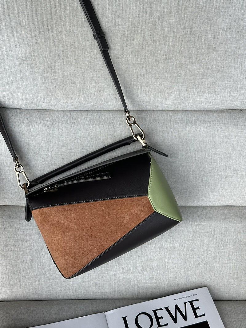 ロエベ ショルダーバッグ 人気 LOEWE パズルバッグ-スモール A510P60X94-4522 チョコレート/タン ゴールド金具 - 画像 (6)