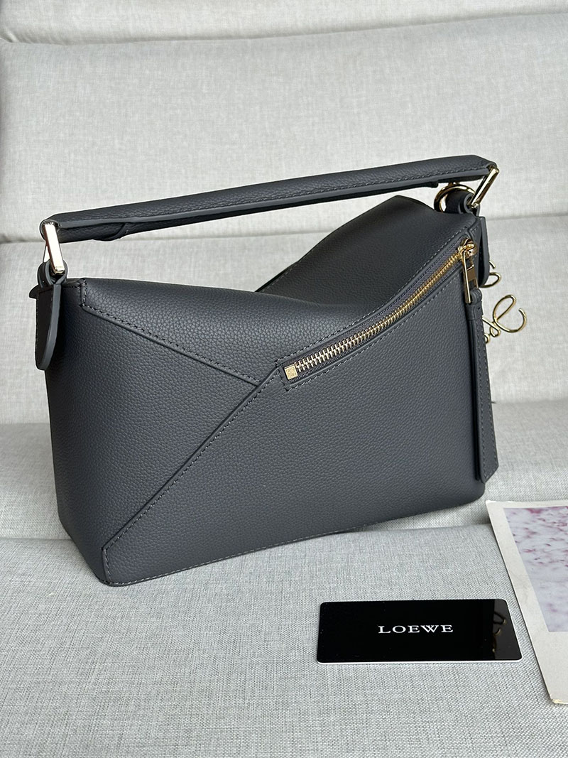 ロエベ 使いやすいバッグ LOEWE パズルバッグ スモール A510P60X30-5544 ディープネイビー ゴールド金具 - 画像 (8)