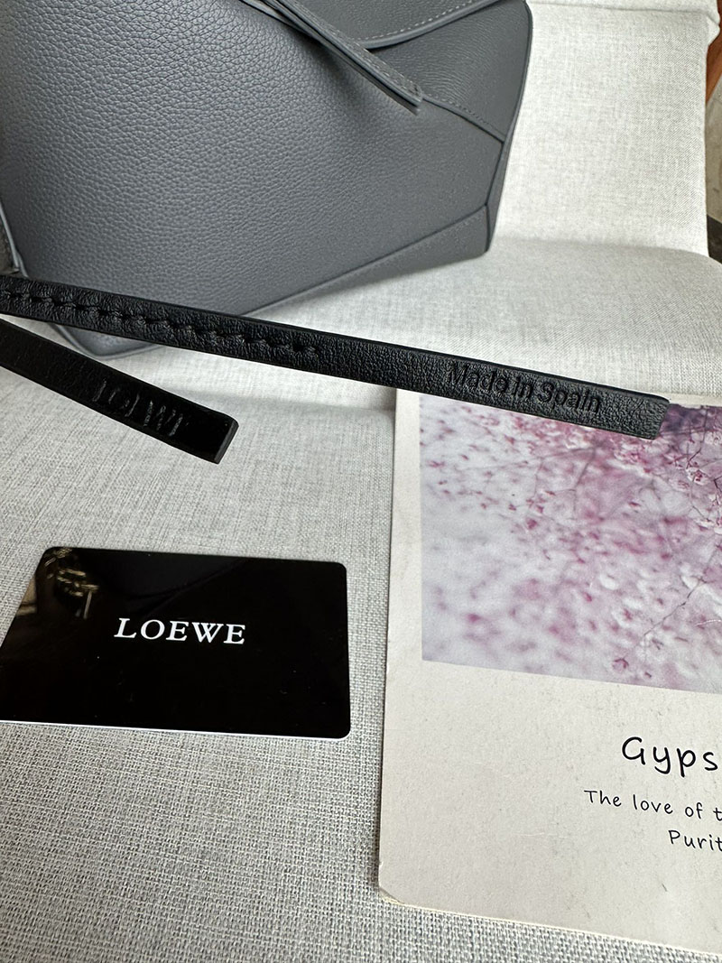 ロエベ 使いやすいバッグ LOEWE パズルバッグ スモール A510P60X30-5544 ディープネイビー ゴールド金具 - 画像 (2)