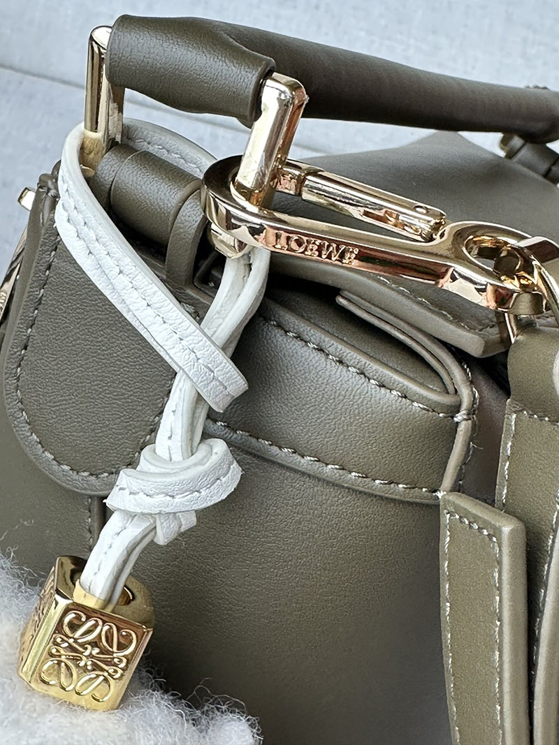 レディース ロエベ バッグ 人気 LOEWE パズルバッグ スモール A510P60X41-3969 ダークカーキグリーン ゴールド金具 - 画像 (8)