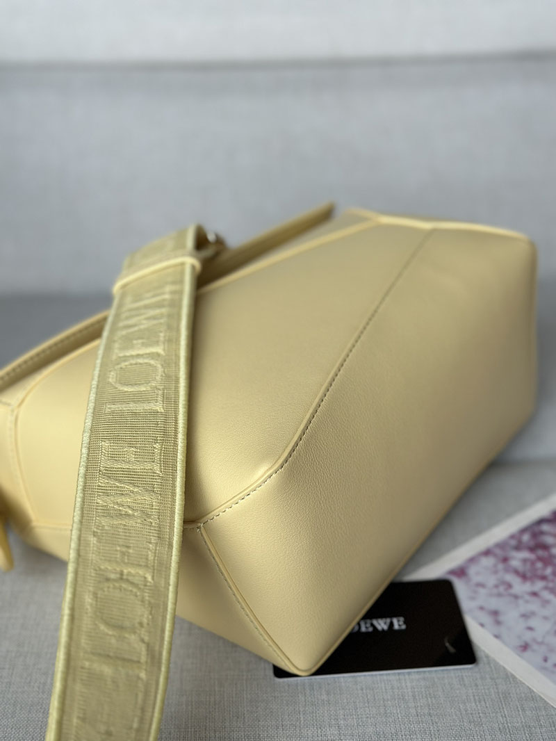 レディース ロエベ バッグ 人気 LOEWE パズルバッグ スモール A510P60X41-8762 ペール イエロー グレーズ ゴールド金具 - 画像 (5)