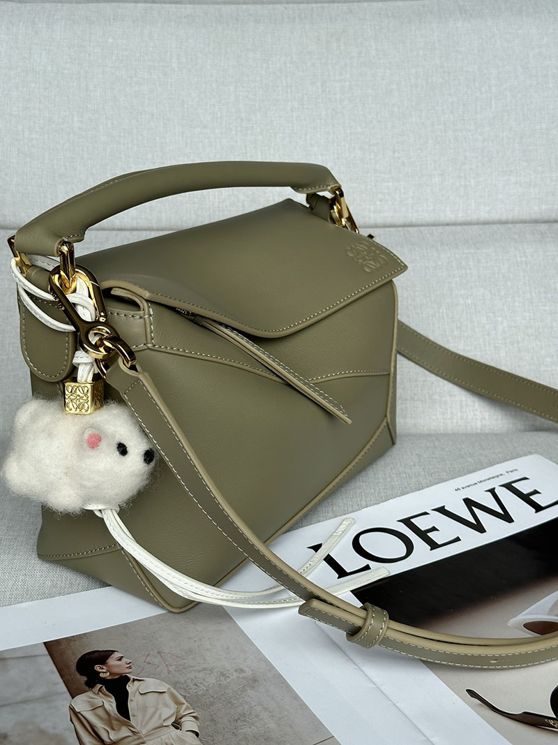 レディース ロエベ バッグ 人気 LOEWE パズルバッグ スモール A510P60X41-8795 オリーブ クラシックカーフ ゴールド金具 - 画像 (9)