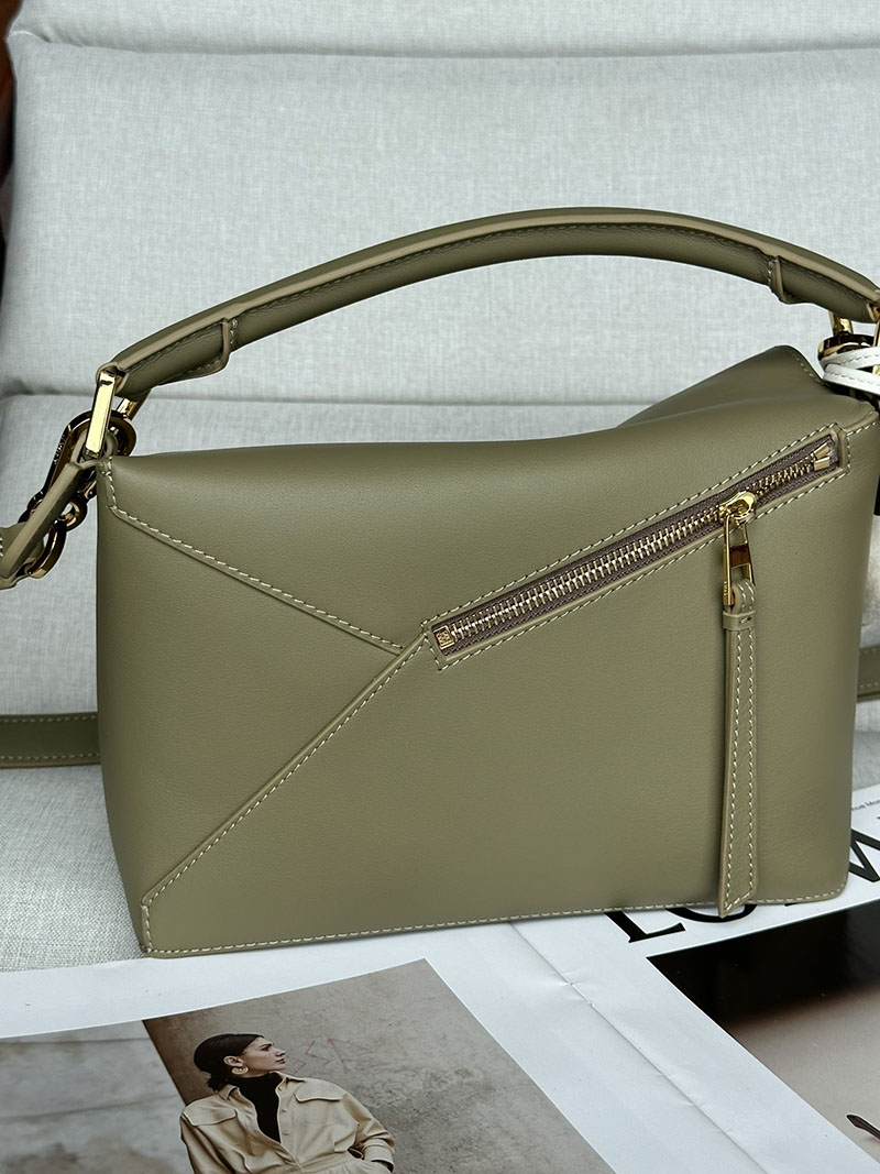 レディース ロエベ バッグ 人気 LOEWE パズルバッグ スモール A510P60X41-8795 オリーブ クラシックカーフ ゴールド金具 - 画像 (8)