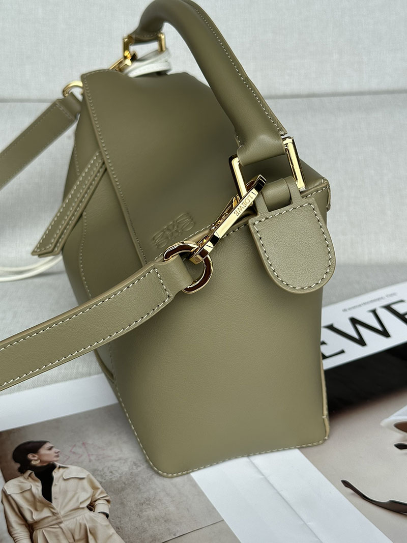 レディース ロエベ バッグ 人気 LOEWE パズルバッグ スモール A510P60X41-8795 オリーブ クラシックカーフ ゴールド金具 - 画像 (6)