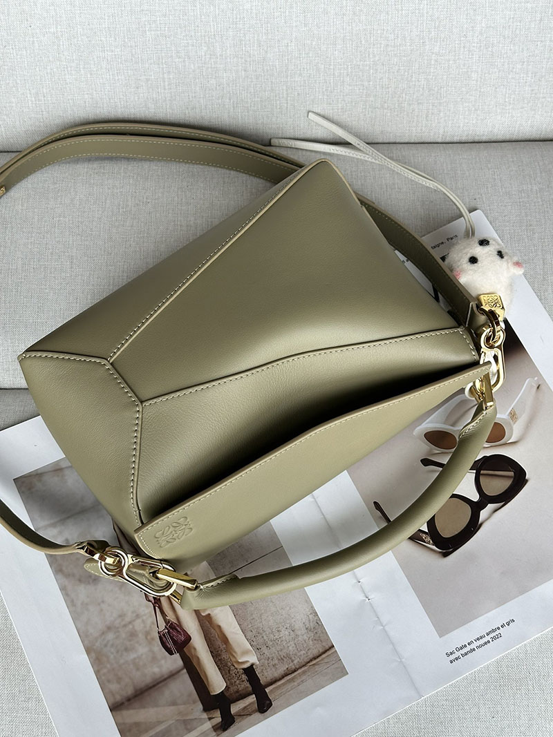レディース ロエベ バッグ 人気 LOEWE パズルバッグ スモール A510P60X41-8795 オリーブ クラシックカーフ ゴールド金具 - 画像 (5)