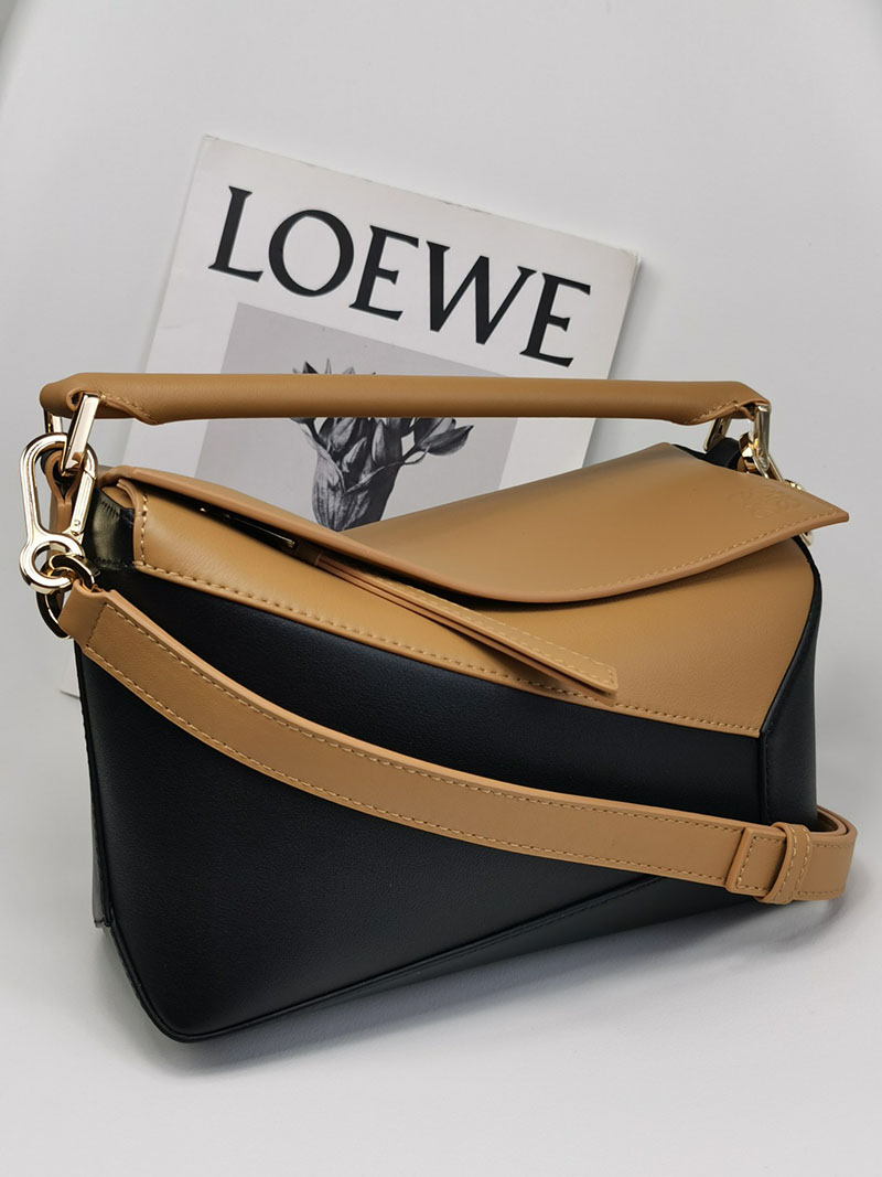 レディース ロエベ バッグ 人気 LOEWE パズルバッグ スモール A510P60X41-4511 ウォームデザート/ブラック クラシックカーフ ゴールド金具 - 画像 (9)
