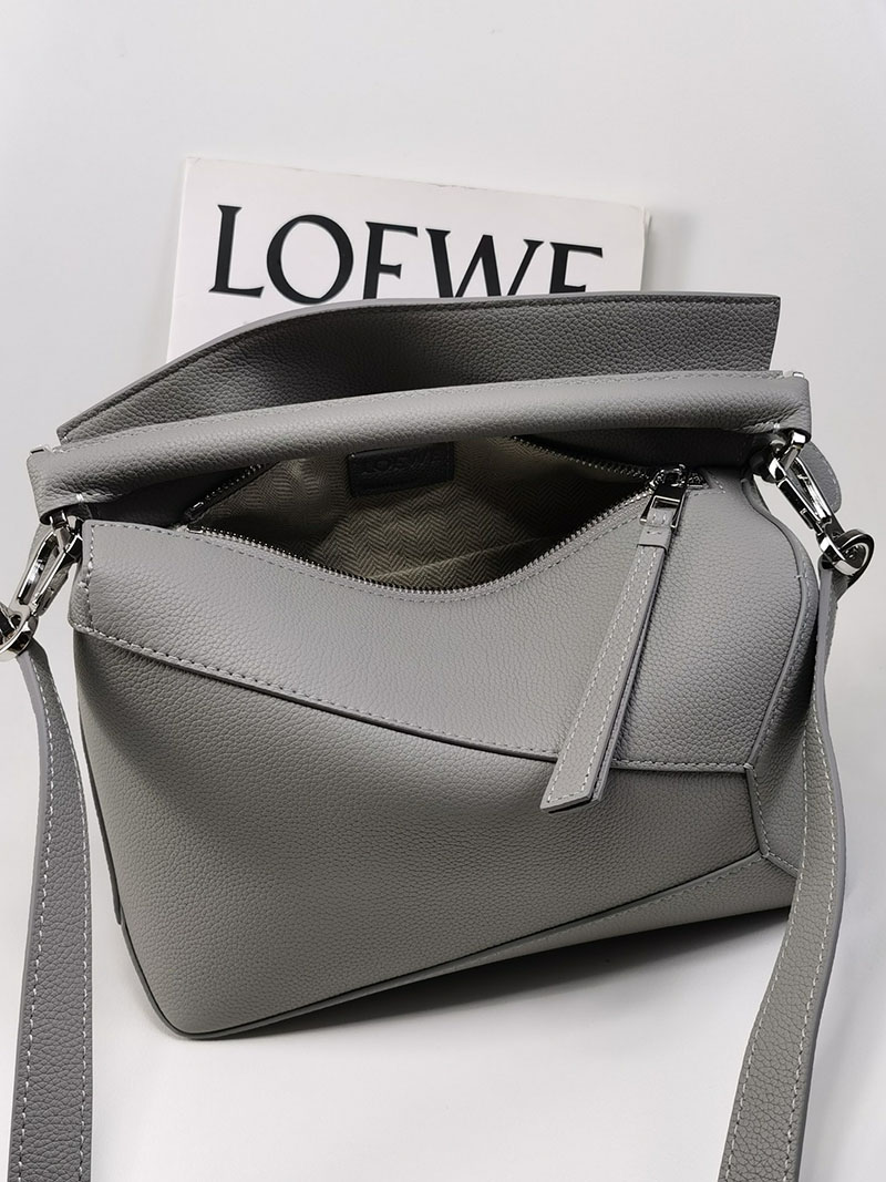 ロエベ パズルバッグ 人気色 LOEWE パズルバッグ スモール A510P60X77-1220 ダークグレー ソフトグレインカーフ シルバー金具 - 画像 (3)