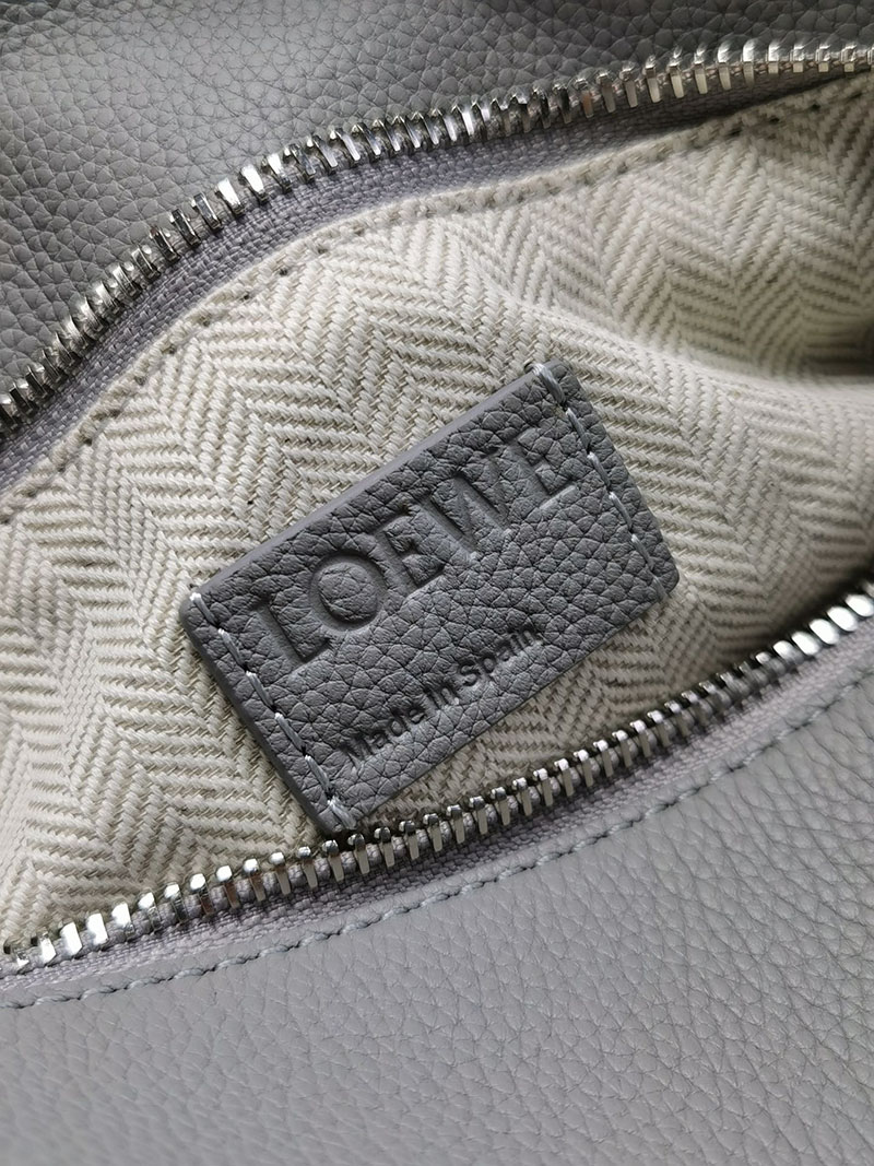ロエベ パズルバッグ 人気色 LOEWE パズルバッグ スモール A510P60X77-1220 ダークグレー ソフトグレインカーフ シルバー金具 - 画像 (2)