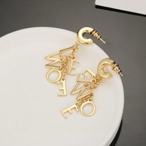 ロエベ ピアス 店舗