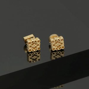 ロエベ ピアス 店舗
