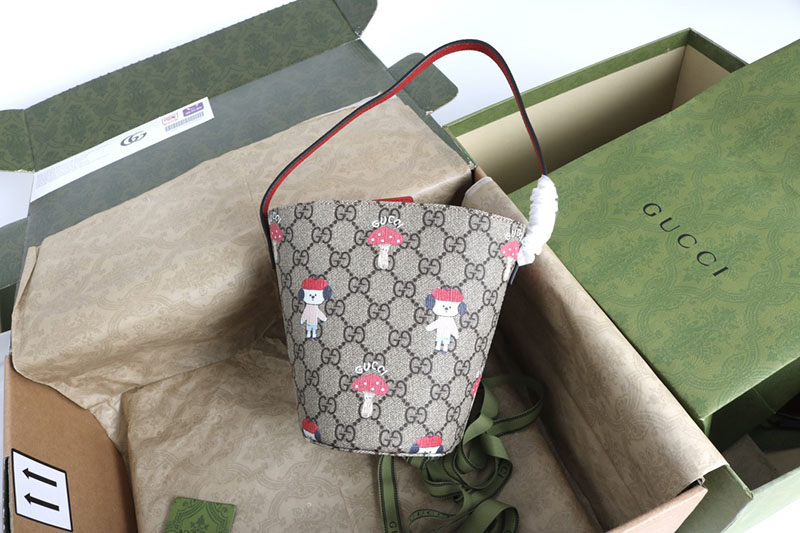 グッチ バッグ 未使用品 GUCCI キム・スンヨン GG プリント バケットバッグ 752356 FADWJ 9742 ベージュ/レッド 芸能人 バック 女性 - 画像 (4)