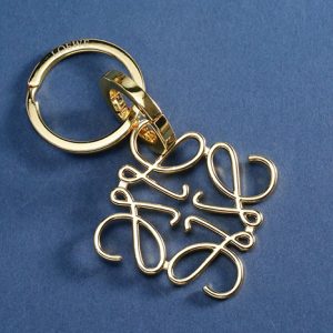 ロエベ キーリング 使い方
