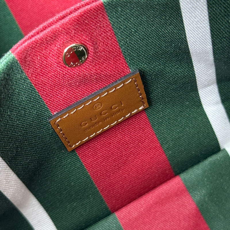 グッチ バッグ 未使用品 GUCCI GGエンブレム ミニ バケットバッグ 815118 FAD6L 9758 ベージュ/ブラウン ミニショルダーバッグ 芸能人 - 画像 (2)