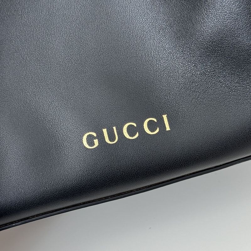 グッチ バッグ 未使用品 GUCCI GGエンブレム ミニ バケットバッグ 815118 AAEC2 1000 ブラック ミニショルダーバッグ 芸能人 - 画像 (5)