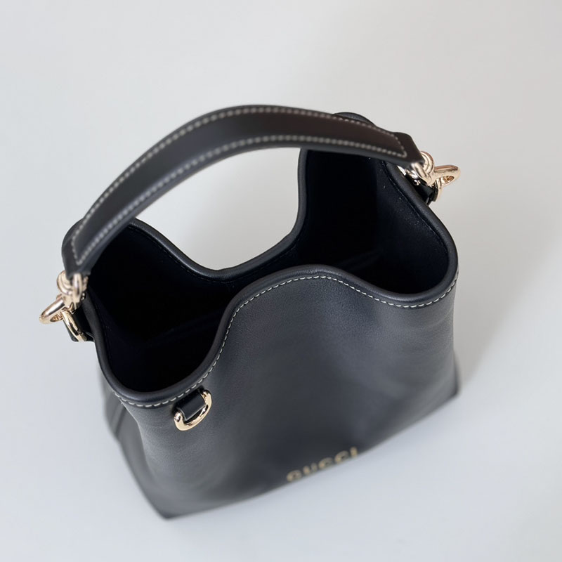 グッチ バッグ 未使用品 GUCCI GGエンブレム ミニ バケットバッグ 815118 AAEC2 1000 ブラック ミニショルダーバッグ 芸能人 - 画像 (4)
