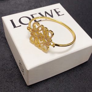 ロエベ ブレスレット 口コミ