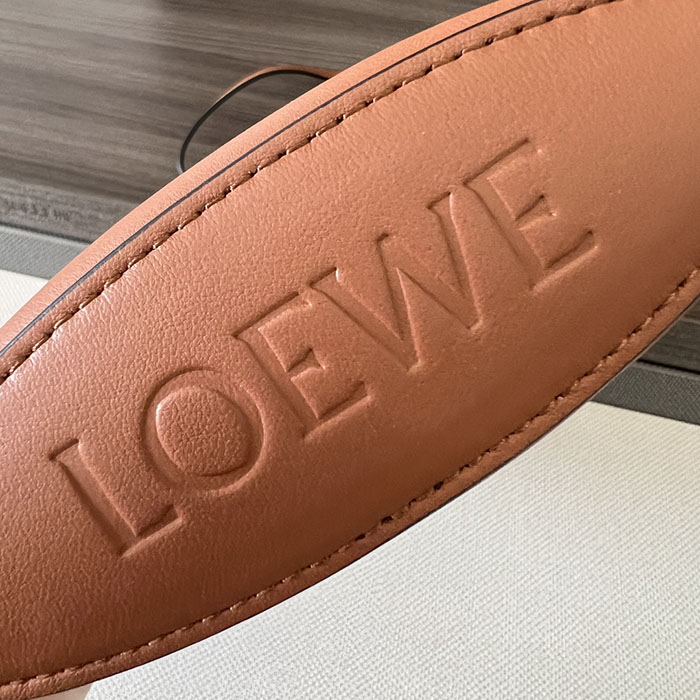ロエベ バッグ 新作 2024 LOEWE ダイス ポケット C630R12X01-4783 ブラウニー クラシックカーフ ゴールド金具 - 画像 (5)