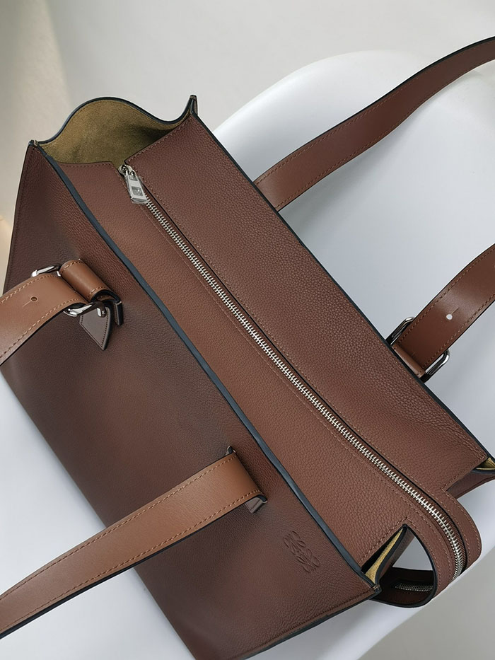 ロエベ トートバッグ 人気 LOEWE バックル ジッパー トートバッグ B692K99X02-7240 ダークバーガンディ ソフトグレインカーフ シルバー金具 - 画像 (5)
