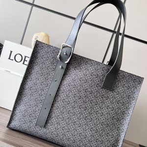 ロエベ 通勤バッグ レディース