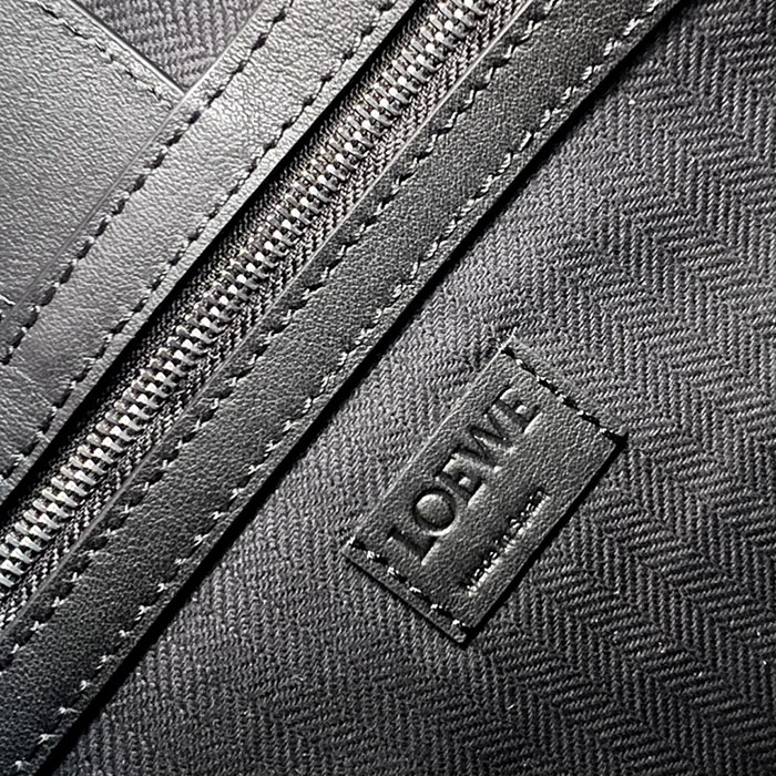 ロエベ 通勤バッグ レディース LOEWE バックル-ホリゾンタル-トート B692K99X02-1100 ブラック クラシックカーフ シルバー金具 - 画像 (2)
