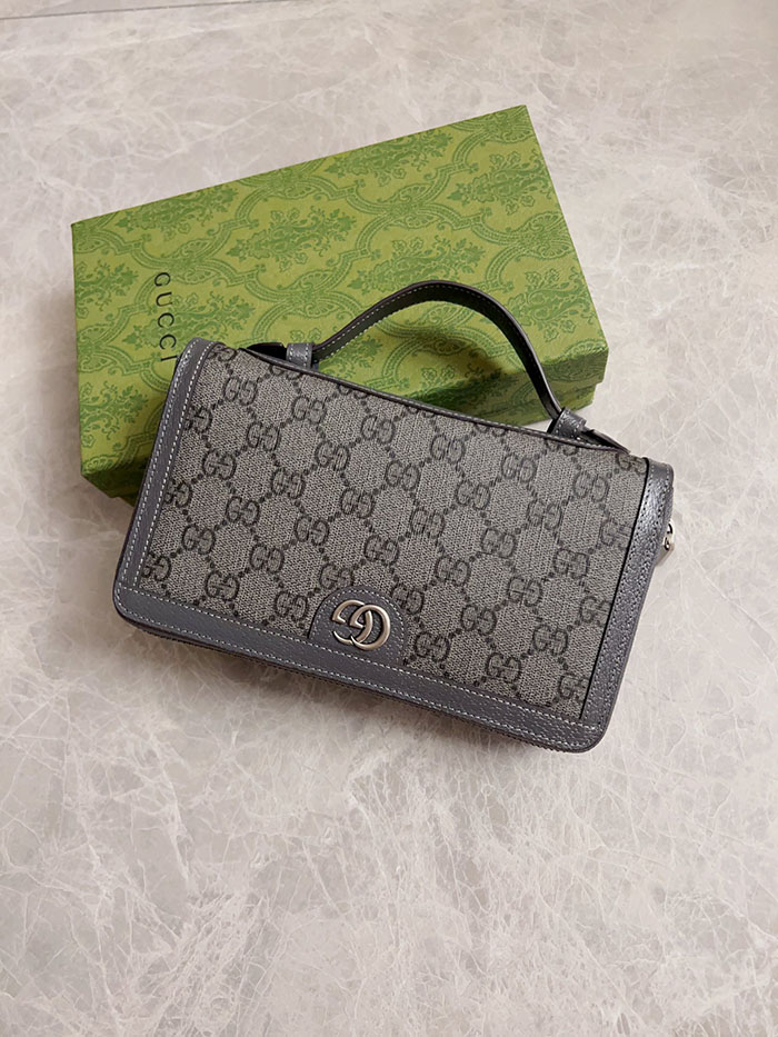 gucci スーツケース 羽生結弦